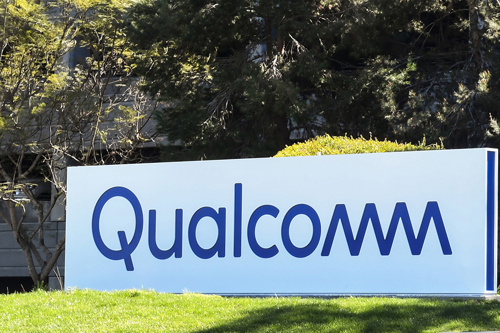 Qualcomm Incorporated Stock Turns Heads as It Makes One-Day 2.65% Jump