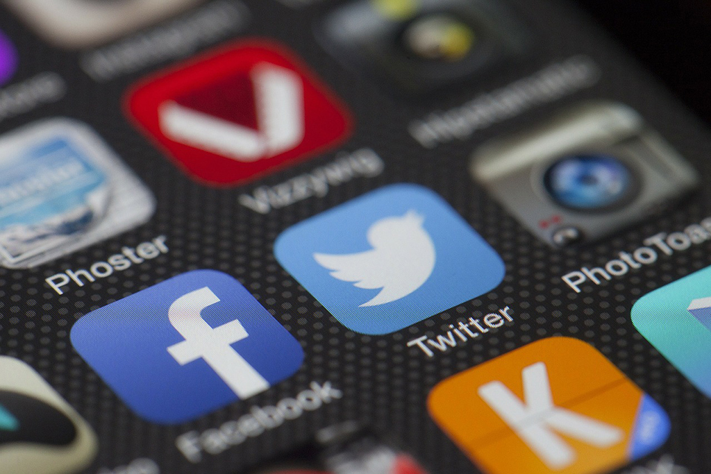 Twitter Kicks Off Decentralized Social Media Development Project ‘Bluesky’