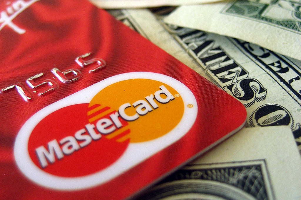 Mastercard Partners with SoFi on Debit Card, Payment Products