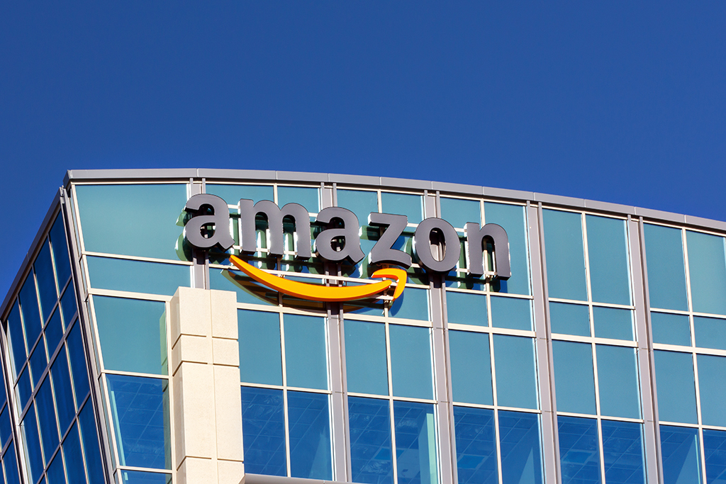 Amazon (AMZN) Stock May Reach $5,000 in 2023, Say Analysts