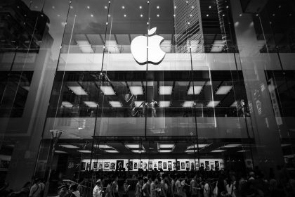Apple (AAPL) Stock Down More Than 2% as Coronavirus Threatens Tech Bear Market
