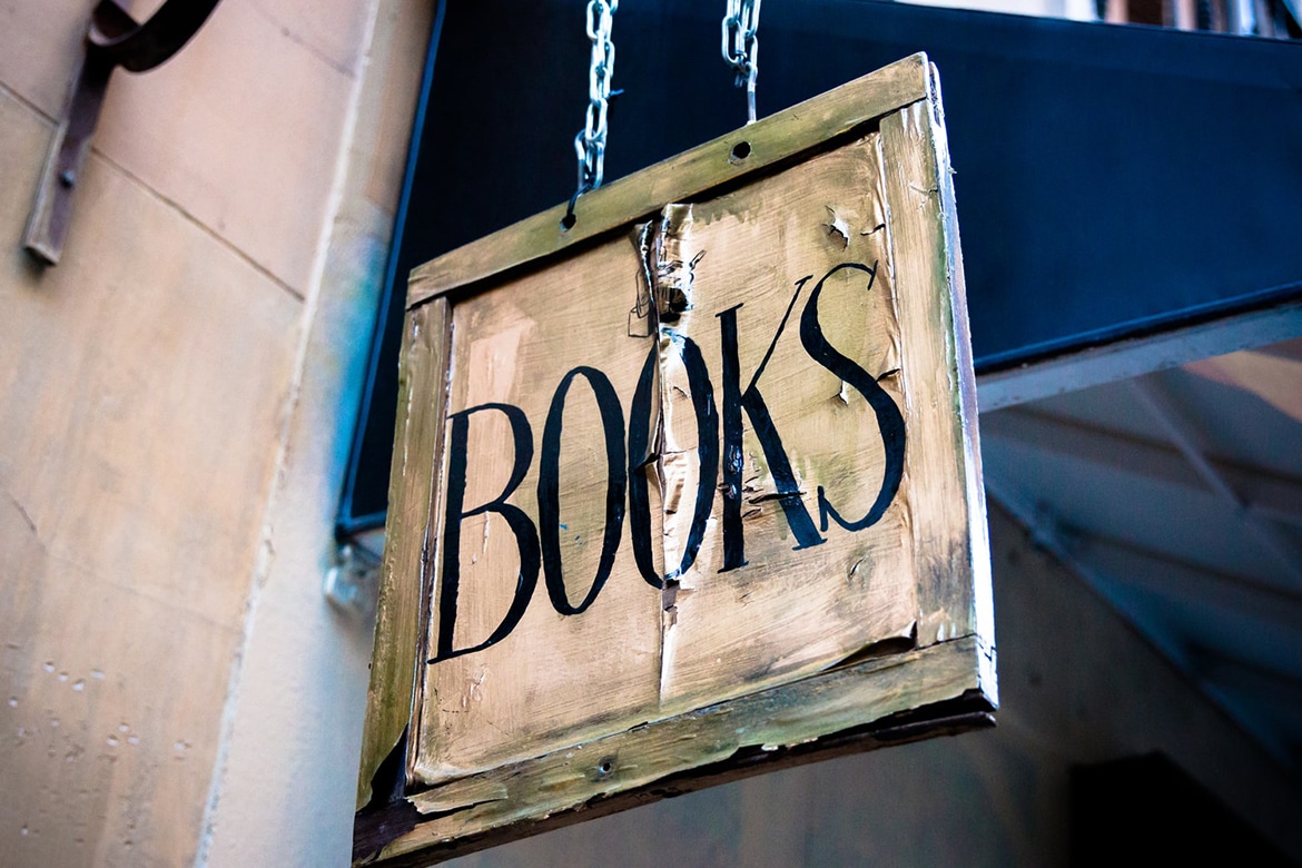 Top 6 Books on Investing That Will Guide Your Investment Choices
