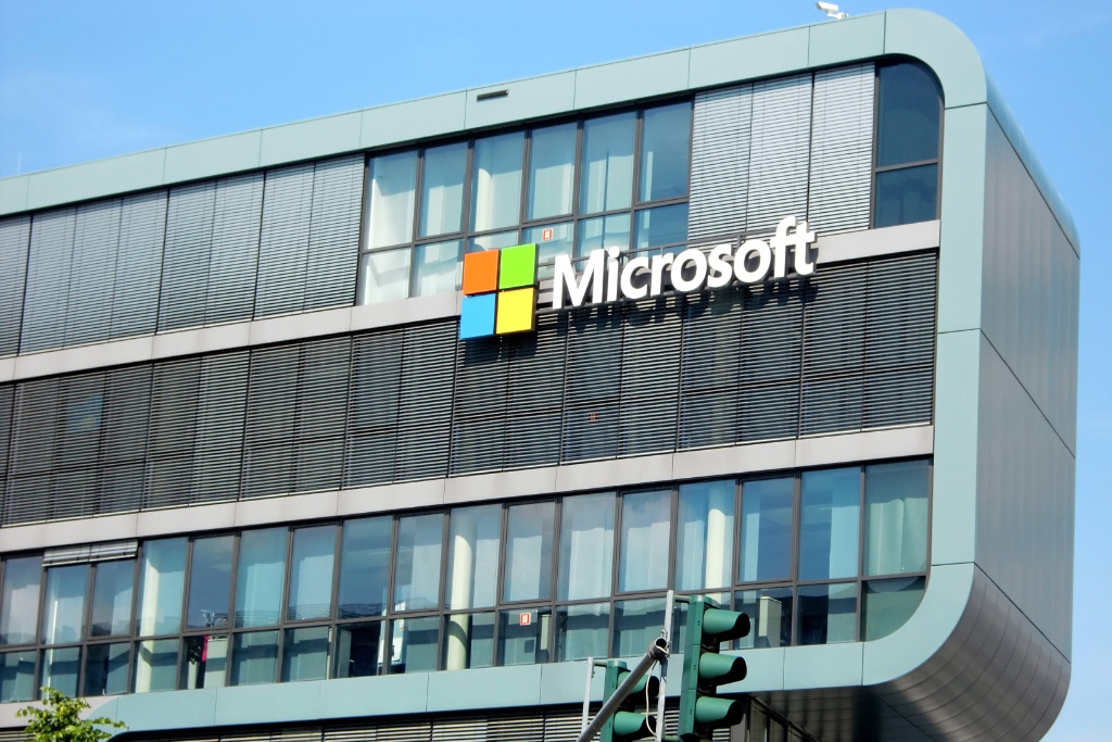 Microsoft (MSFT) Stock Rose 6.65% on Monday, No Coronavirus Worries