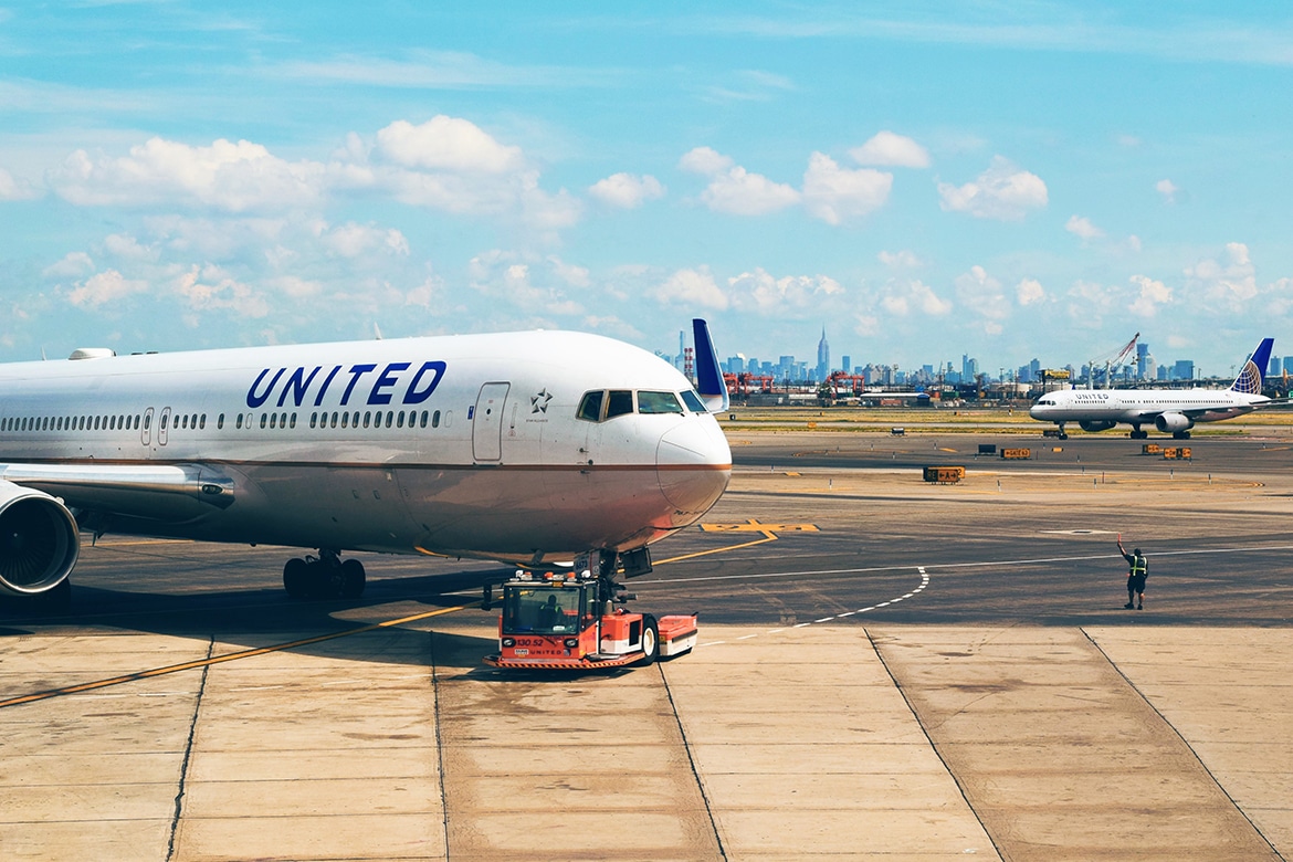 United Airlines (UAL) Stock Jumped Over 25% Today, Will It Take Off after Coronavirus?