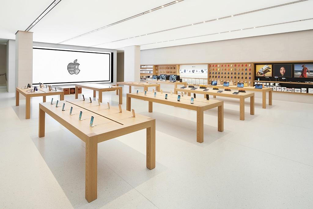 AAPL Stock Up 1% Now, 37 Apple Stores in U.S. and Canada Set to Reopen