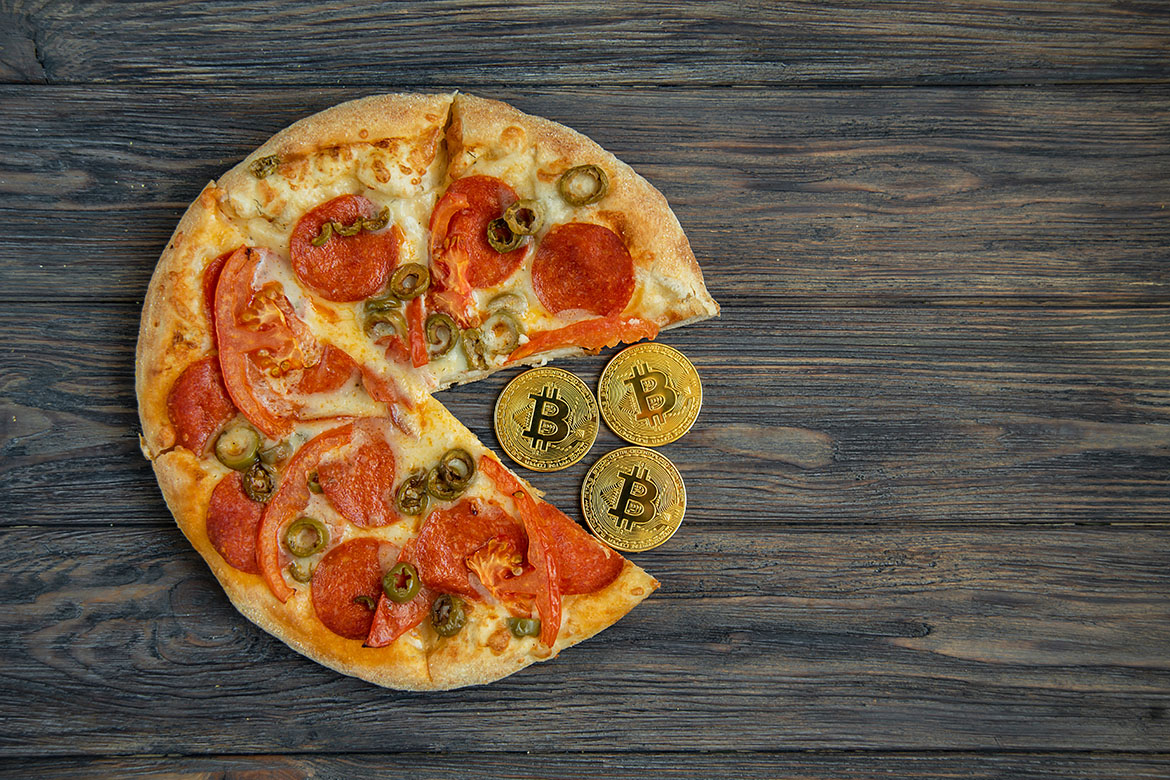 Bitcoin Pizza Day: 2 Pizzas Bought for 10,000 Bitcoins in 2010 Now Worth $91 Million