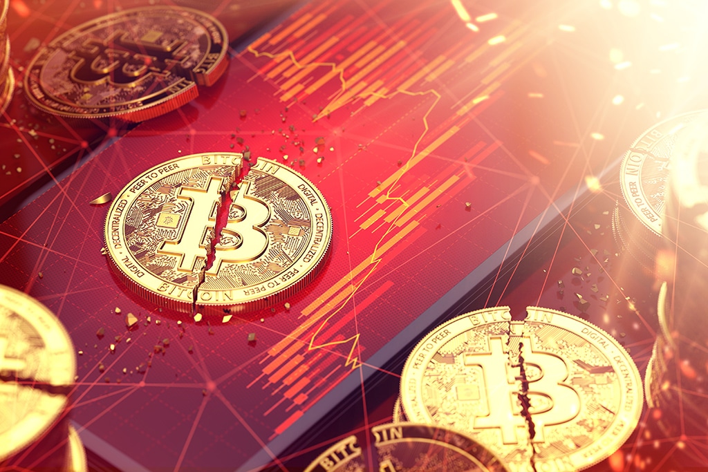 Bitcoin Price Nosedives Hours Before Halving, New Coronavirus Wave May Endanger BTC Rally