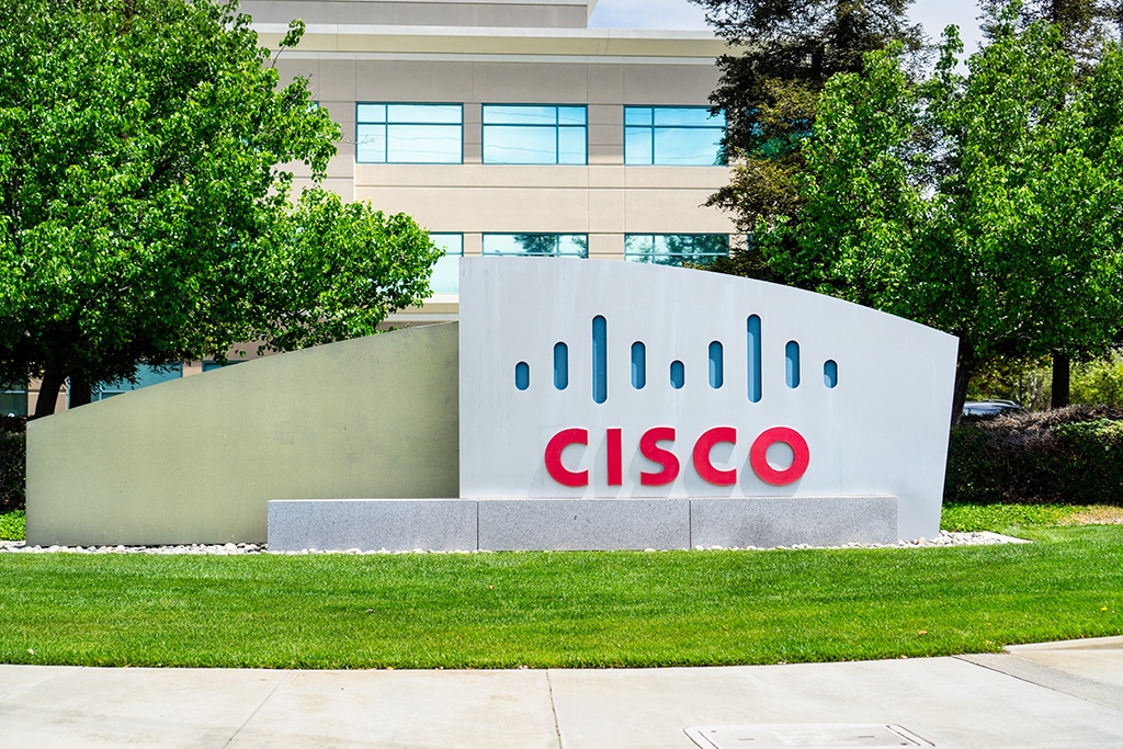 CSCO Stock Fell 2.94% but Is Up 2.62% Now as Cisco Releases Its Third Quarter Earnings