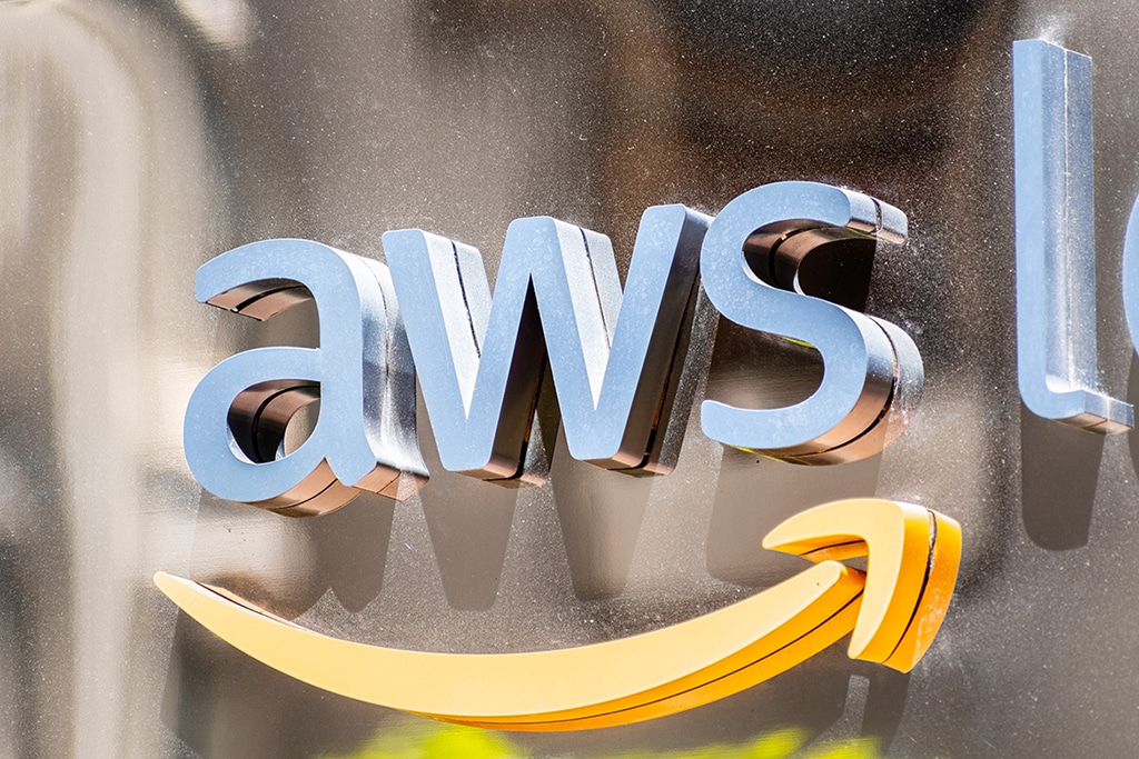 AMZN Stock Down 1%, AWS Launched No-Code Mobile, Web App Builder Amazon Honeycode