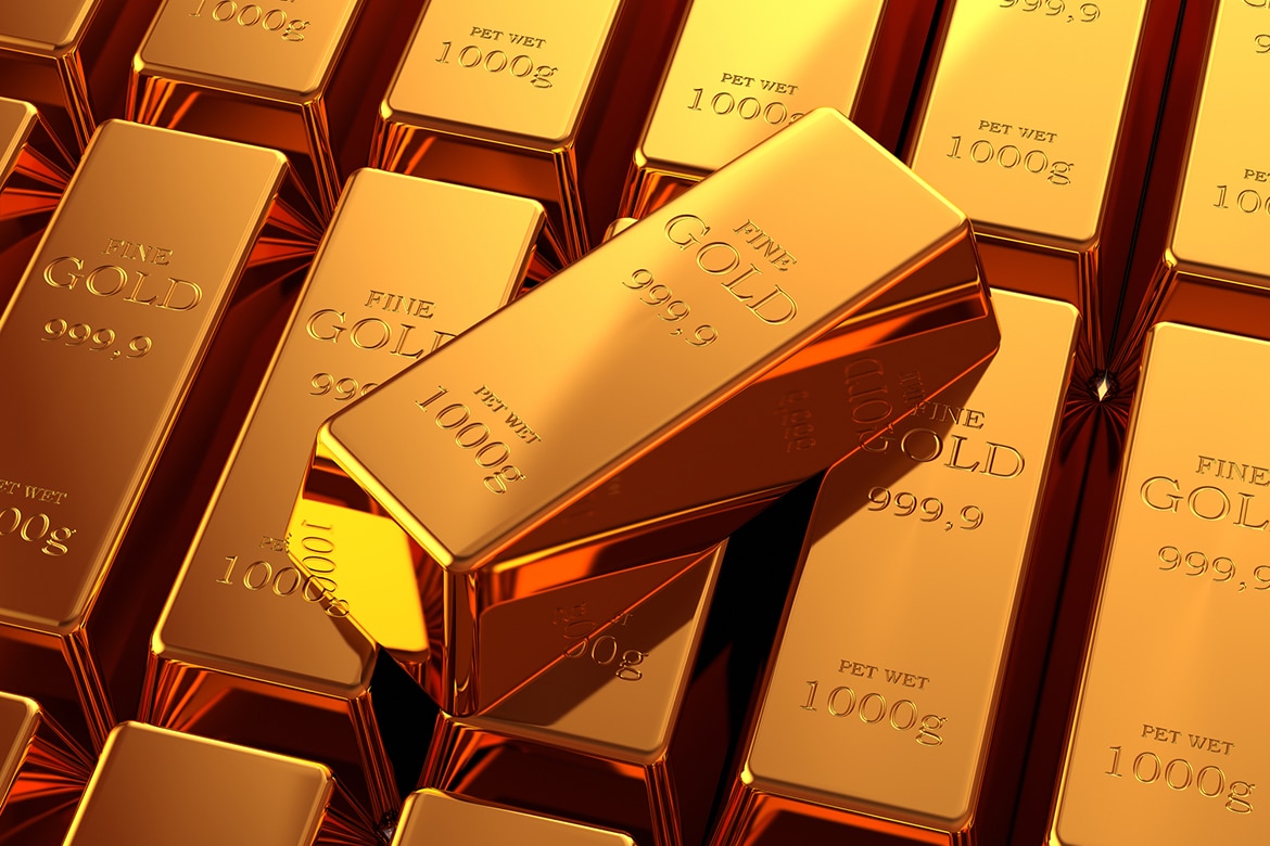 Gold Prices Fall after Hitting Record $1,800: Is It Worth Investing?