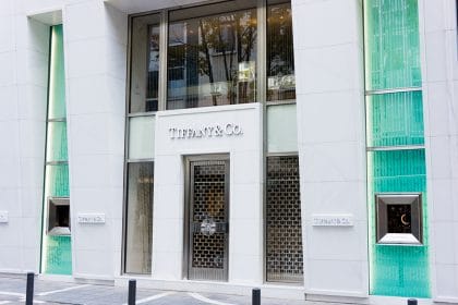 I do': Tiffany shareholders back LVMH's $16.2 billion bid