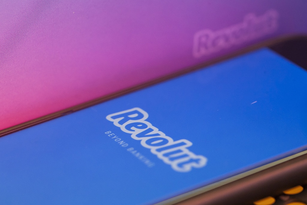 Revolut Loses Key Official, Set to Hire Two Executives from Amazon