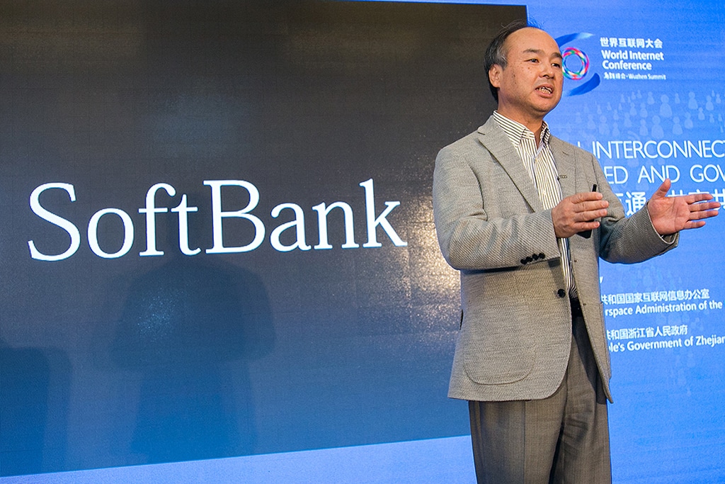 SoftBank Shares Plunged 7%, Down 2% Now, Tech Stock Bets Unnerve Investors