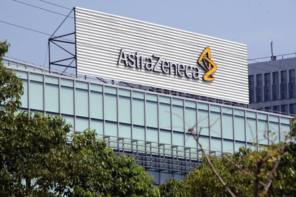 AstraZeneca’s COVID-19 Trial Gets Big Push from Britain’s Health Regulators