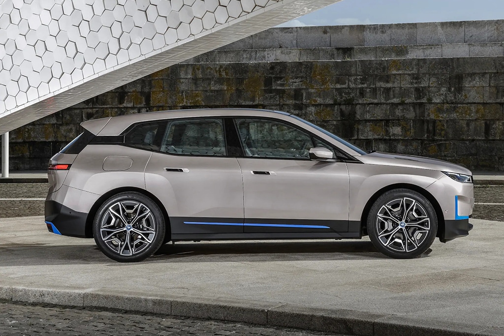 BMW to Launch Electric SUV iX in Early 2022 to Compete with Tesla