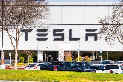 Tesla Plans to Raise $5B via Stock Offering as TSLA Shares Jump to $650