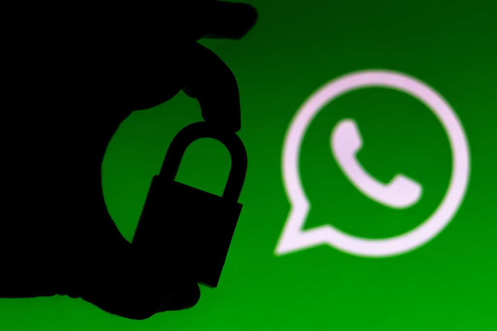 Signal and Telegram Downloads Skyrocket After WhatsApp’s New Service Policy
