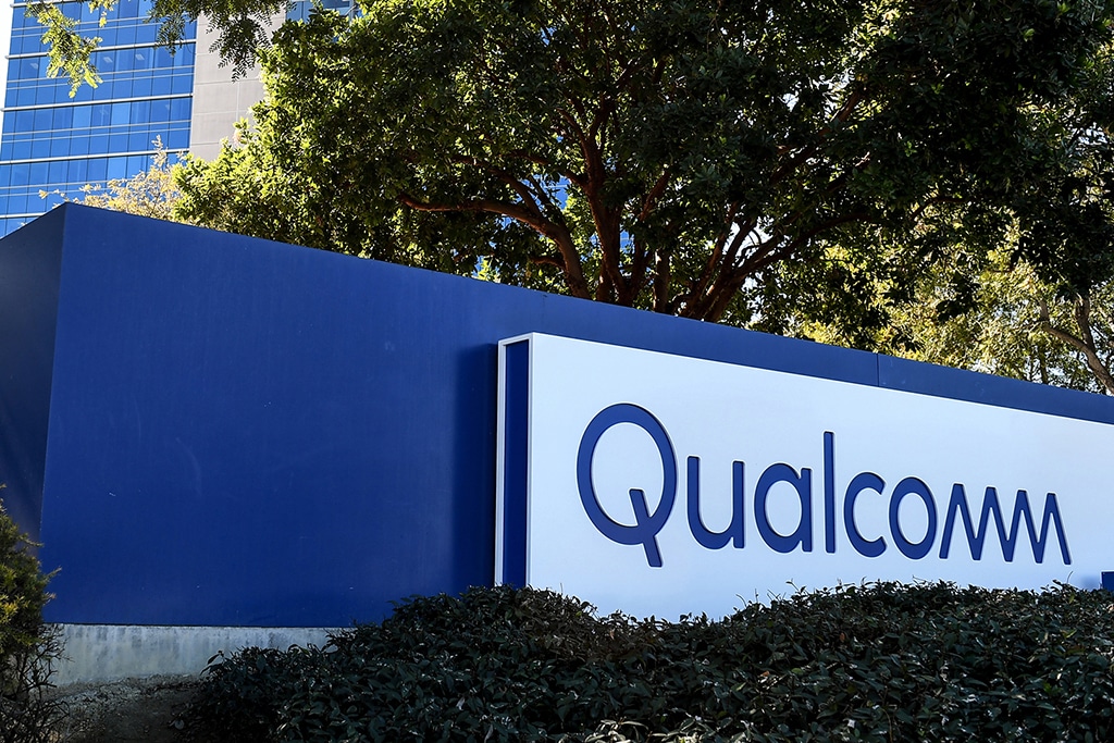 QCOM Stock Down 8.83% after Qualcomm Reported Revenues Below Expectations