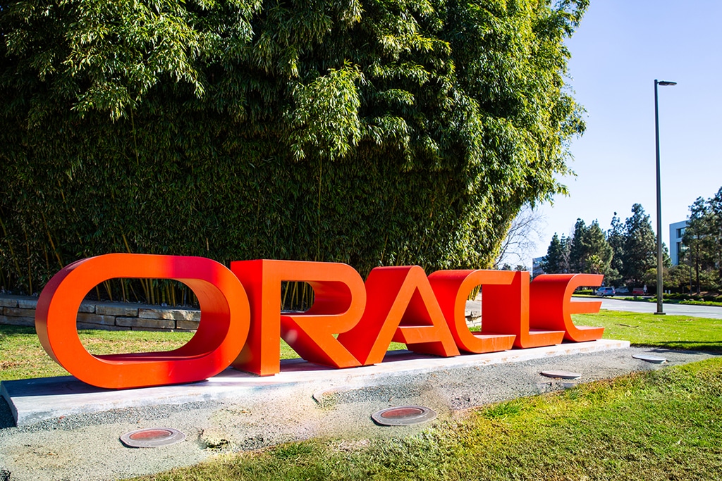 Oracle (ORCL) Stock Down Over 5% in Pre-Market on Low Earnings Guidance Call