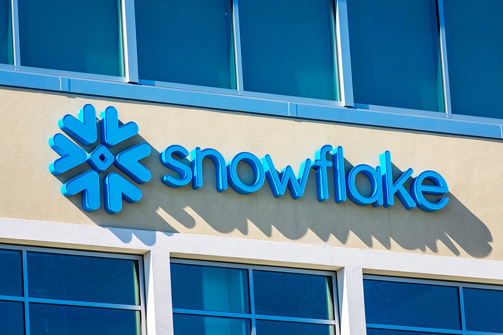 SNOW Stock Down 9% Yesterday, Snowflake Releases Q4 and Full Fiscal Year Earnings Report