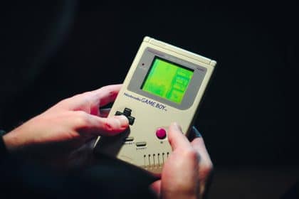 YouTuber Demonstrates How to Mine Bitcoin on Game Boy