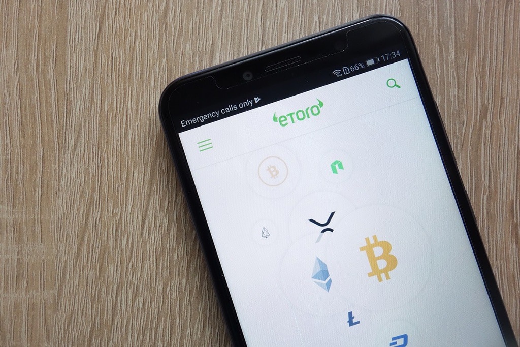 eToro Adds Uniswap and Chainlink to Its Investment Network