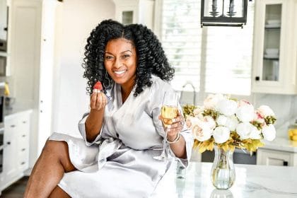 34-year-old Mom Tina Meeks Makes $300K in a Year from Side Hustle Turned Full-Time Job on Instagram