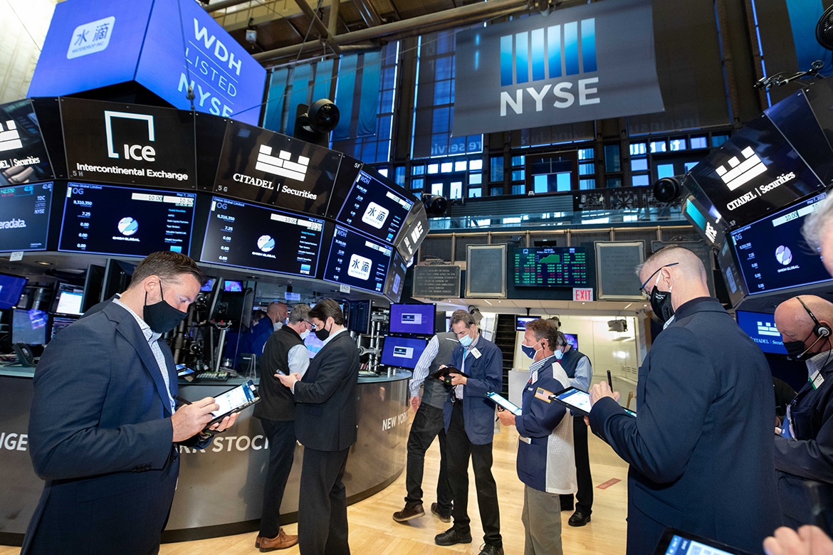 US Stock Market Remains Volatile Along with Technology Shares Bouncing Back