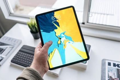 Future Apple iPad Designs Could Feature Larger Displays, AAPL Stock Up 1% Today