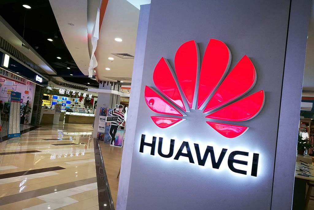 Huawei Launches HarmonyOS on Smartphones, Eyes IoT Market