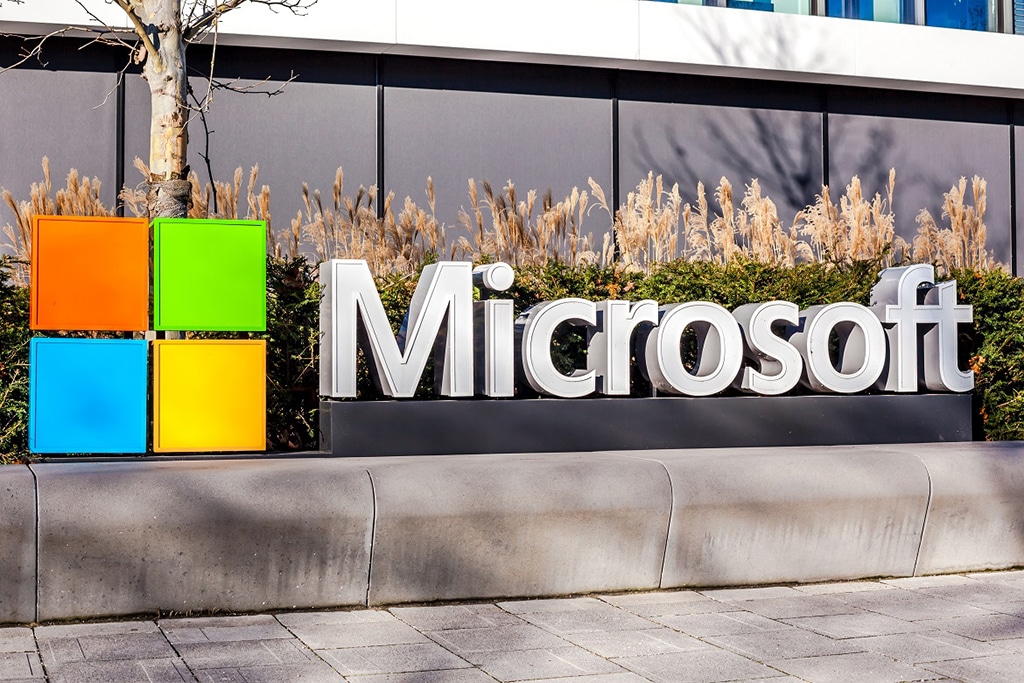 MSFT Stock Up 0.2%, Microsoft Reports Spectacular Q4 2021 Earnings