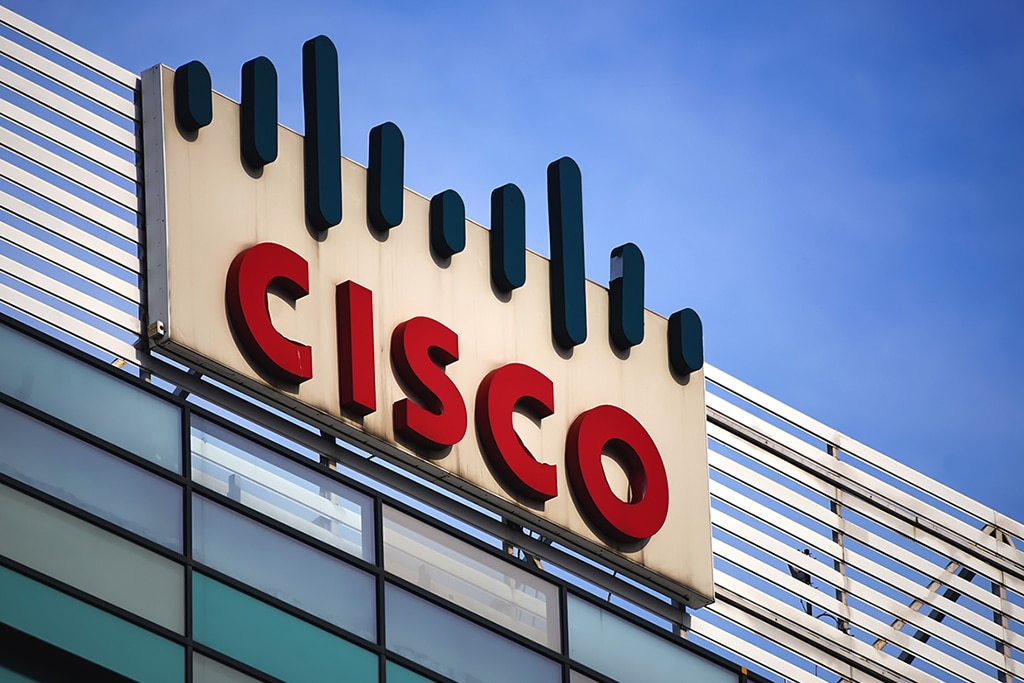 Cisco Successfully Exceeds Quarterly Estimates with a Slight Dip in Earnings Guidance
