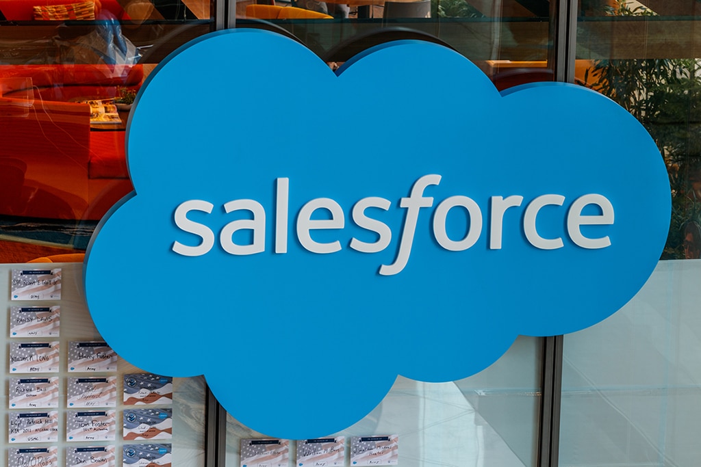 CRM Stock Up 7% Yesterday, Salesforce Raises FY22 Revenue Guidance