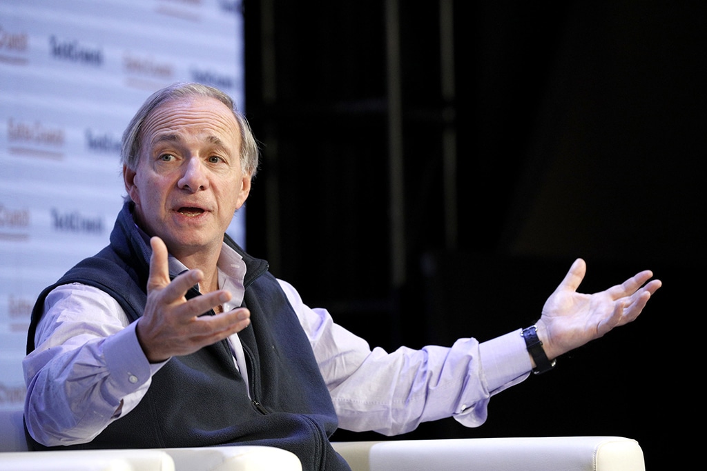 Ray Dalio Warns Bitcoin Regulators Could Kill Coin