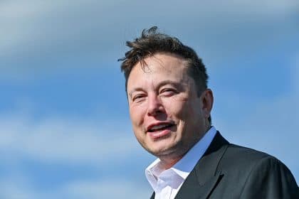 Elon Musk Nearing $300B Net Worth, Currently $100B Richer than Jeff Bezos