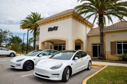Uber Partners with Hertz to Make 50,000 Tesla Rentals Available to Its US Ride-Hail Drivers