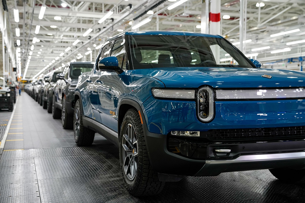 Rivian Shares Tank 15% After IPO Rally, RIVN Stock Down 6% Now