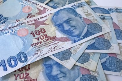 Turkish Lira Pummels to New Lows After Interest Cut
