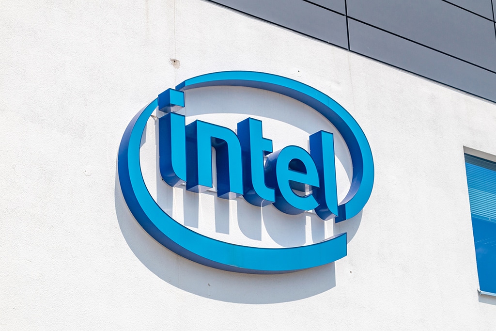 Intel Plans to Release Computing-Enhancing Software as First Foray into Metaverse