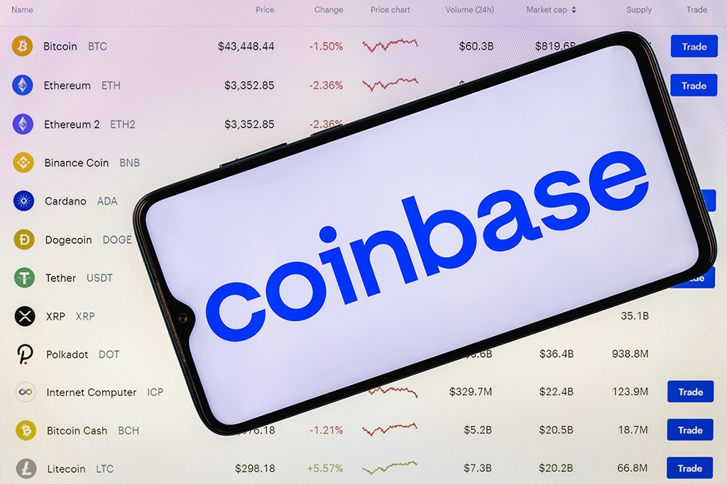 COIN Stock Down in Pre-Market Despite Coinbase Reporting Better Than Expected Q4 2021 Earnings