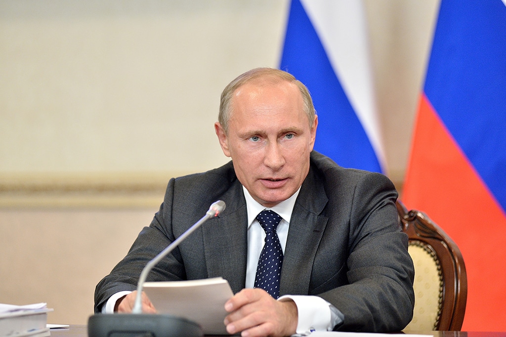 Vladimir Putin Calls for Consensus in Crypto Regulation after Central Bank’s Push to Ban on Mining