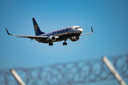 Ryanair Posts Quarterly Loss of €96M Atop “Hugely Uncertain” Year Outlook