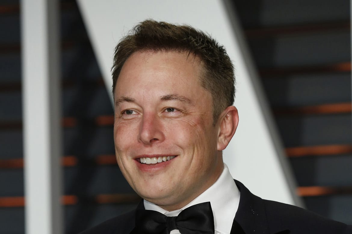 Elon Musk Tweet ‘Love Me Tender’ May Indicate Coming Tender Offer to Twitter Stakeholders