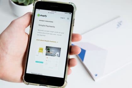 Strike CEO Announces New Payment Method in Collaboration with Shopify