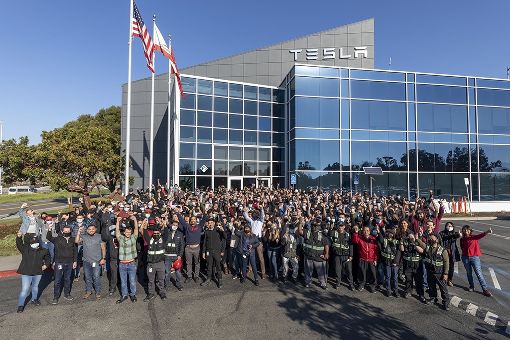 Tesla Attains New Delivery Record of Over 310,000 Vehicles for Q1 2022