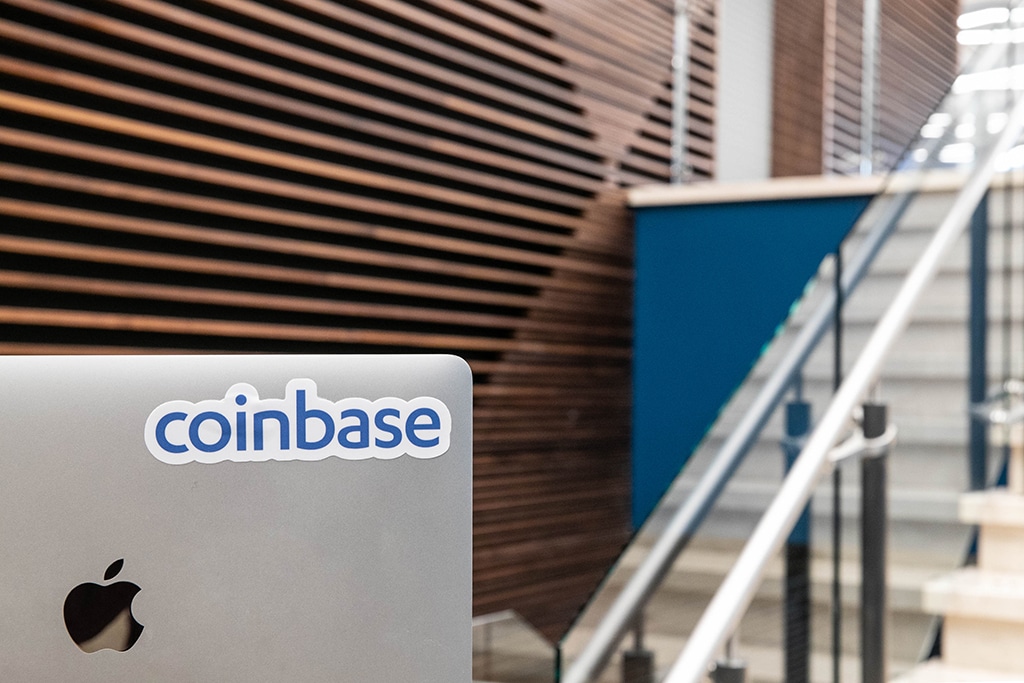 Coinbase Chief Legal Officer Sets Record Straight as SEC Disclosure Triggers Fear among Users