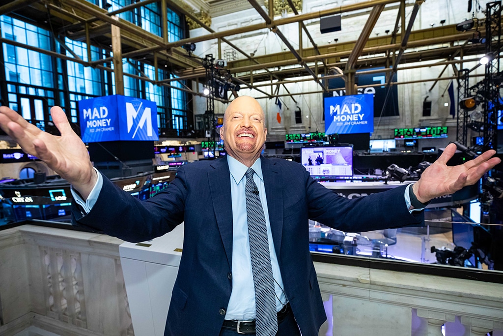 Jim Cramer Refers to Peaking Inflation as ‘Nirvana’ for Stocks Including Microsoft, Wells Fargo, Target
