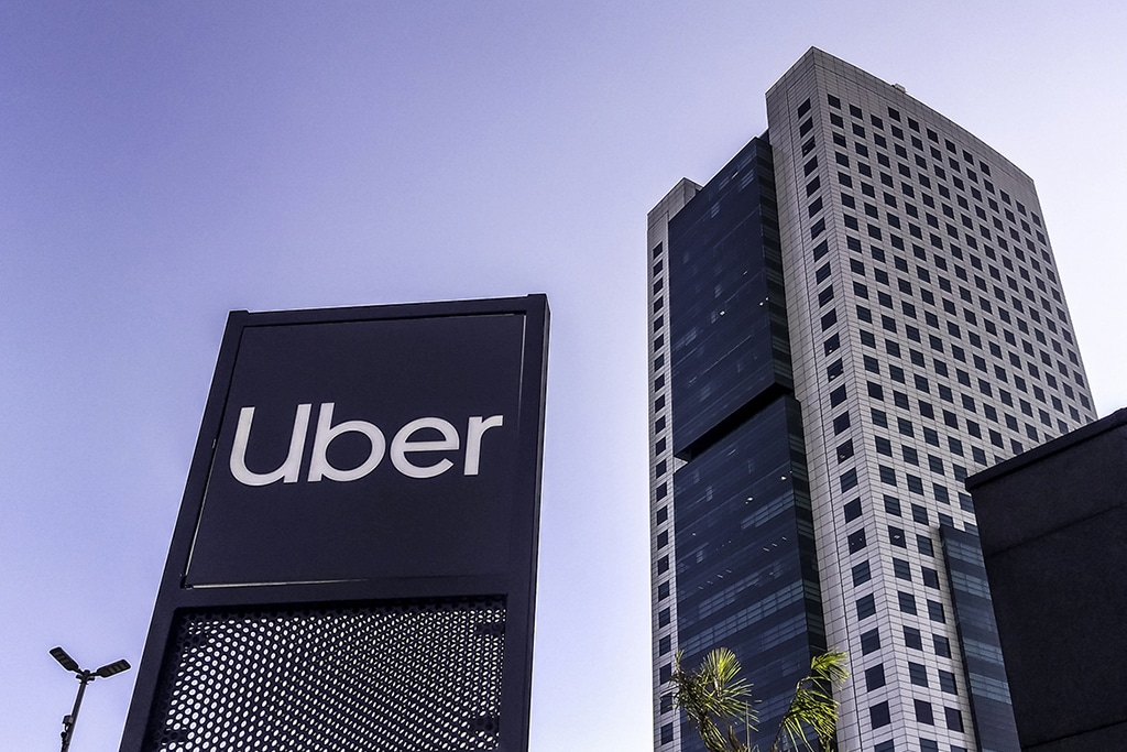 Uber Shares Soars 14% in Pre-Market as Investors Focus on Q2 2022 Revenue Beats