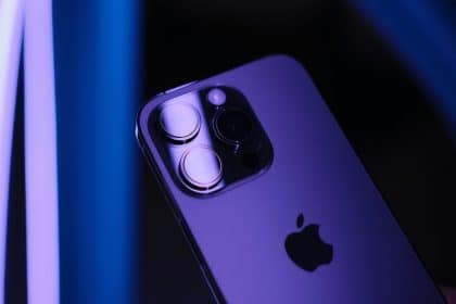 Apple (AAPL) Shares Slide 2.63%, Strategists Forecast Shortfall of Over 6M iPhone 14 Pro