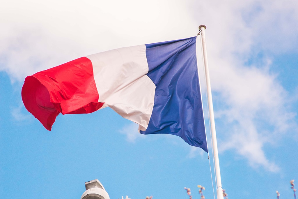 Approval Galore: France Gives Crypto.com Regulatory Approval 